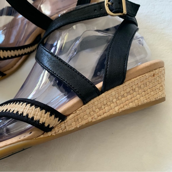 Born Summer Wedges Strappy Sandals Size 8 - Picture 2 of 8